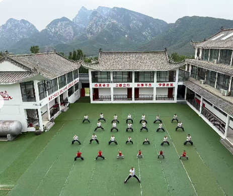 Zhong Wu Trainingslager